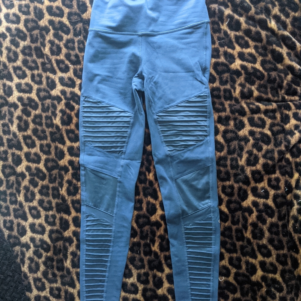 Alo Moto Legging